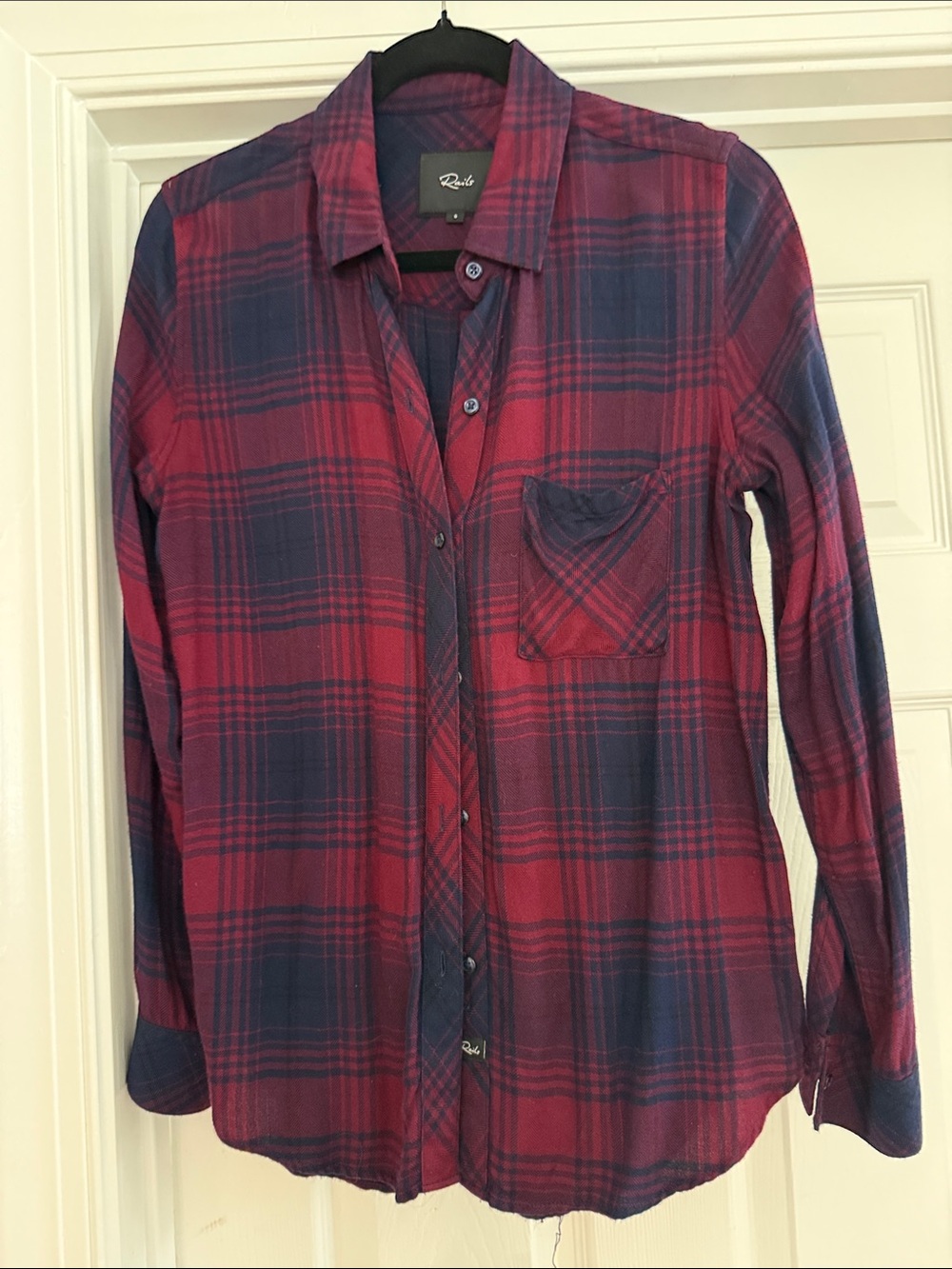 Rails women’s burgundy and Navy Plaid Button-Down Shirt small